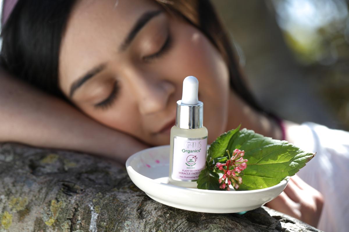🌸 Natural glow ka secret – herbal care ke saath! Soft, smooth aur healthy looking skin har din.
