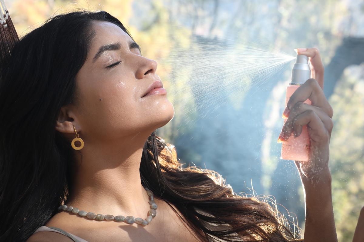 🌸 Natural glow ka secret – herbal care ke saath! Soft, smooth aur healthy looking skin har din.