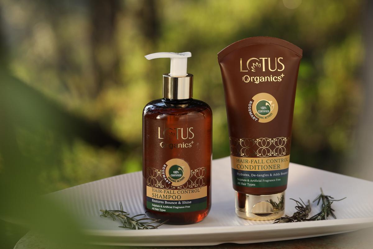🌸 Natural glow ka secret – herbal care ke saath! Soft, smooth aur healthy looking skin har din.