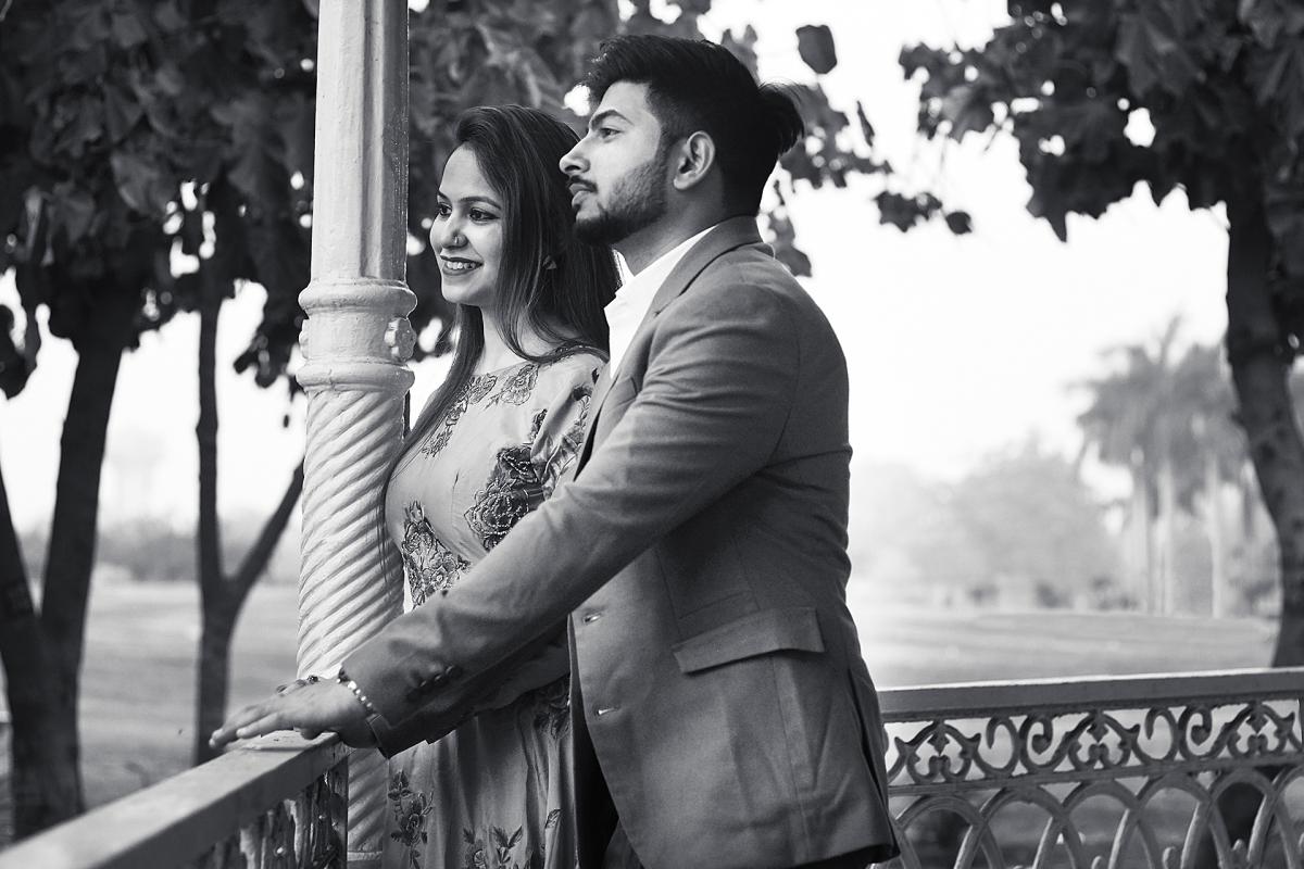 हर कपल की अपनी एक खास Love Story होती है। इन Pre-Wedding Shoots में हमने उन खूबसूरत पलों, मुस्कान और प्यार को कैमरे मे�