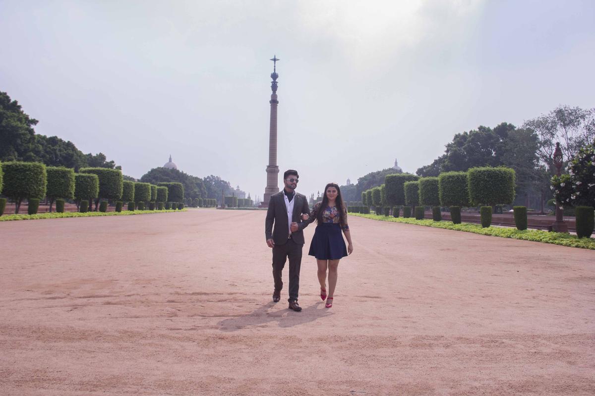 हर कपल की अपनी एक खास Love Story होती है। इन Pre-Wedding Shoots में हमने उन खूबसूरत पलों, मुस्कान और प्यार को कैमरे मे�