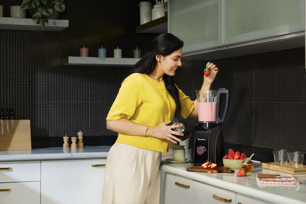 )  🔪 Chop, grind aur prepare karein food seconds me! Modern kitchen ke liye powerful aur smart solution.