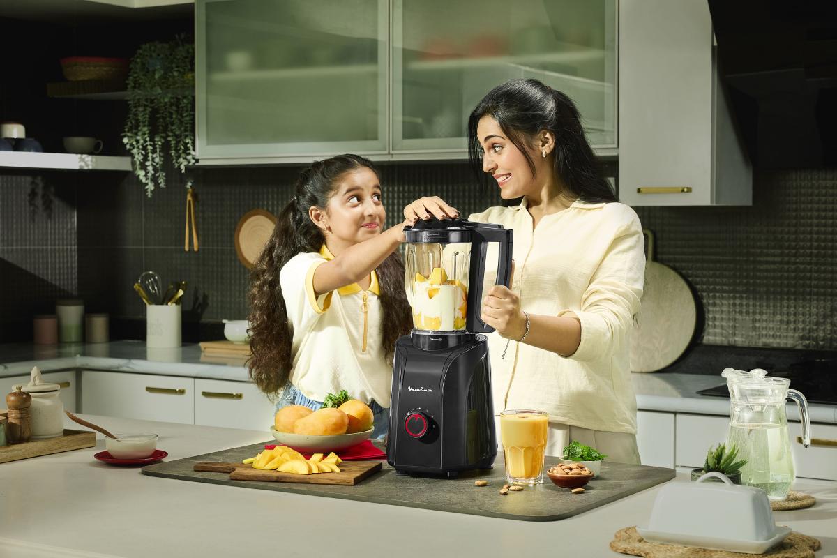 )  🔪 Chop, grind aur prepare karein food seconds me! Modern kitchen ke liye powerful aur smart solution.