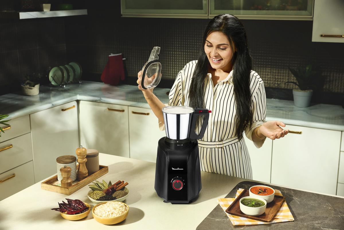 )  🔪 Chop, grind aur prepare karein food seconds me! Modern kitchen ke liye powerful aur smart solution.