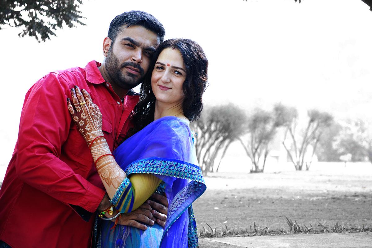 हर कपल की अपनी एक खास Love Story होती है। इन Pre-Wedding Shoots में हमने उन खूबसूरत पलों, मुस्कान और प्यार को कैमरे मे�