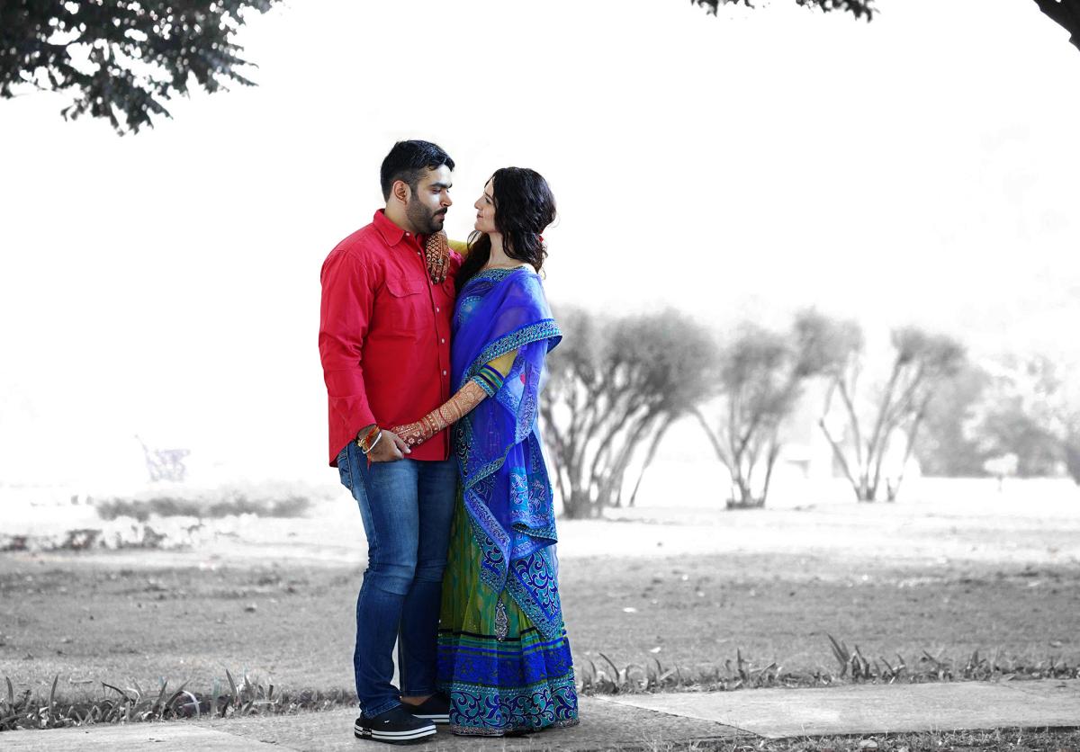 हर कपल की अपनी एक खास Love Story होती है। इन Pre-Wedding Shoots में हमने उन खूबसूरत पलों, मुस्कान और प्यार को कैमरे मे�
