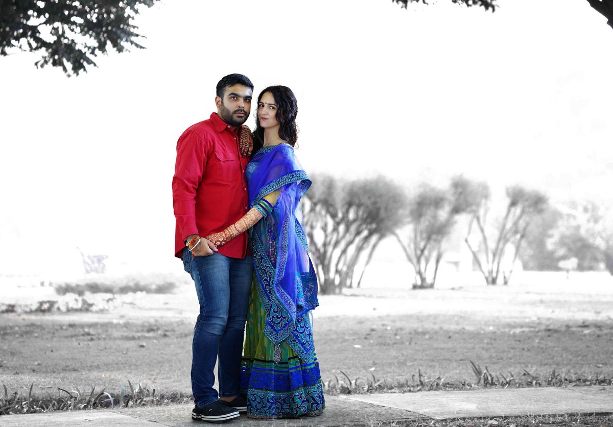 हर कपल की अपनी एक खास Love Story होती है। इन Pre-Wedding Shoots में हमने उन खूबसूरत पलों, मुस्कान और प्यार को कैमरे मे�